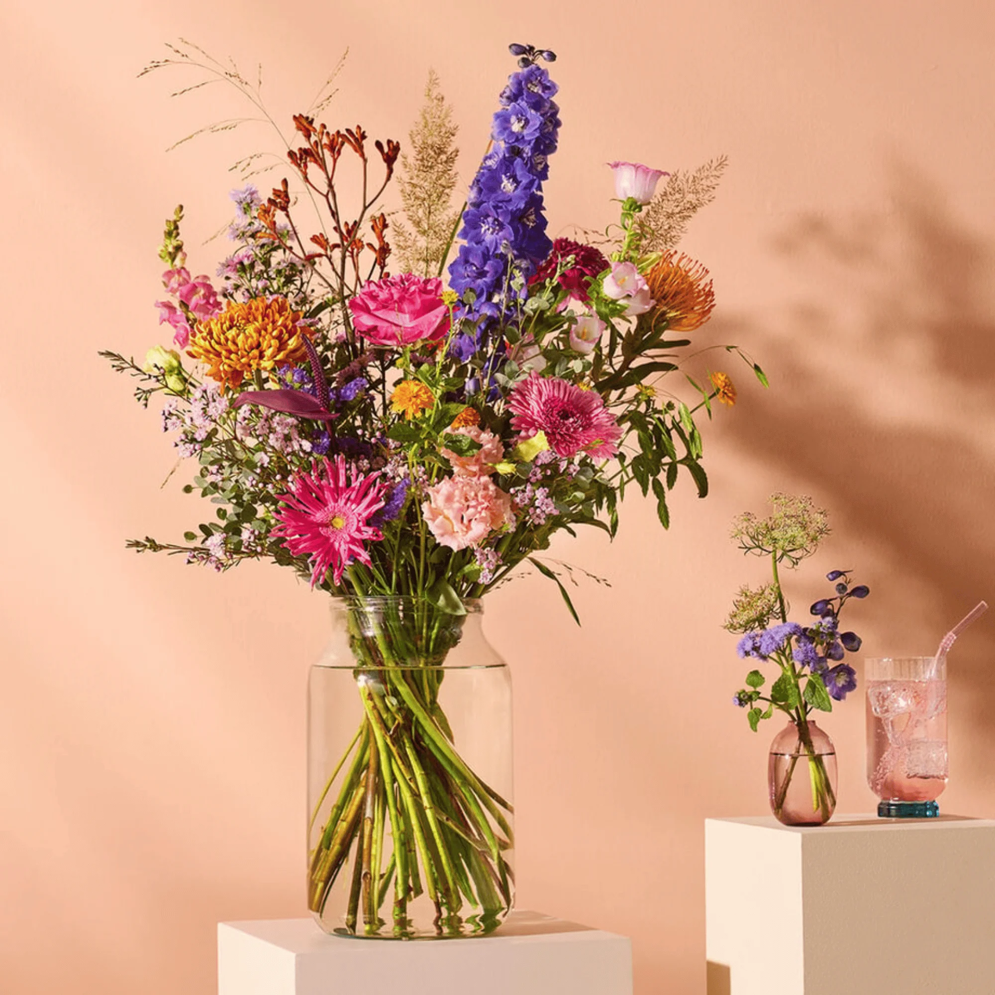 Handgebonden boeket van Bloembinderij het Hofje